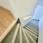 - Beautiful 4 Bedrooms House With Terrace! *