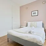 아파트 - Beautiful 4 Bedrooms House With Terrace! 루베