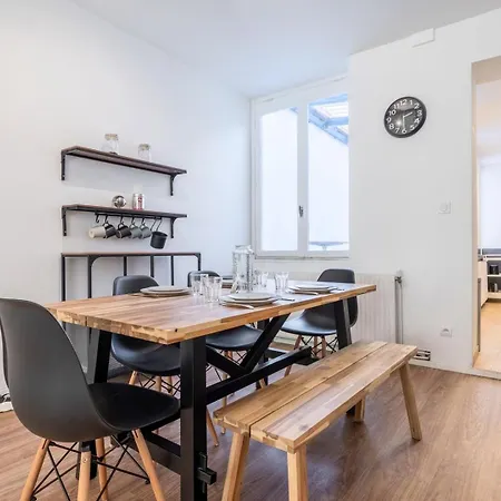 Apartamento - Beautiful 4 Bedrooms House With Terrace!