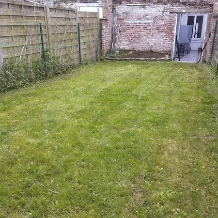 - Beautiful 4 Bedrooms House With Terrace! * Roubaix