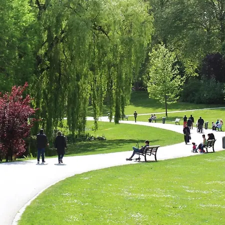 Apartamento - Beautiful 4 Bedrooms House With Terrace!