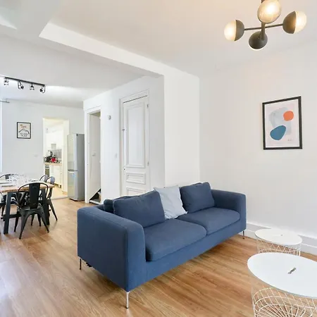 아파트 - Beautiful 4 Bedrooms House With Terrace! 루베