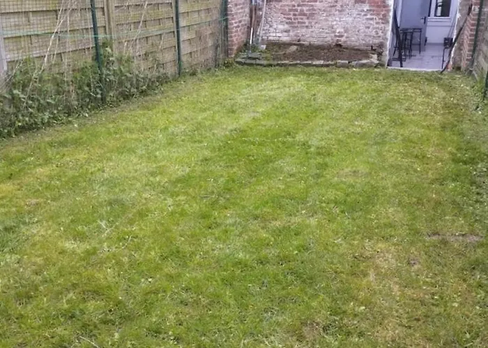 - Beautiful 4 Bedrooms House With Terrace! * Roubaix